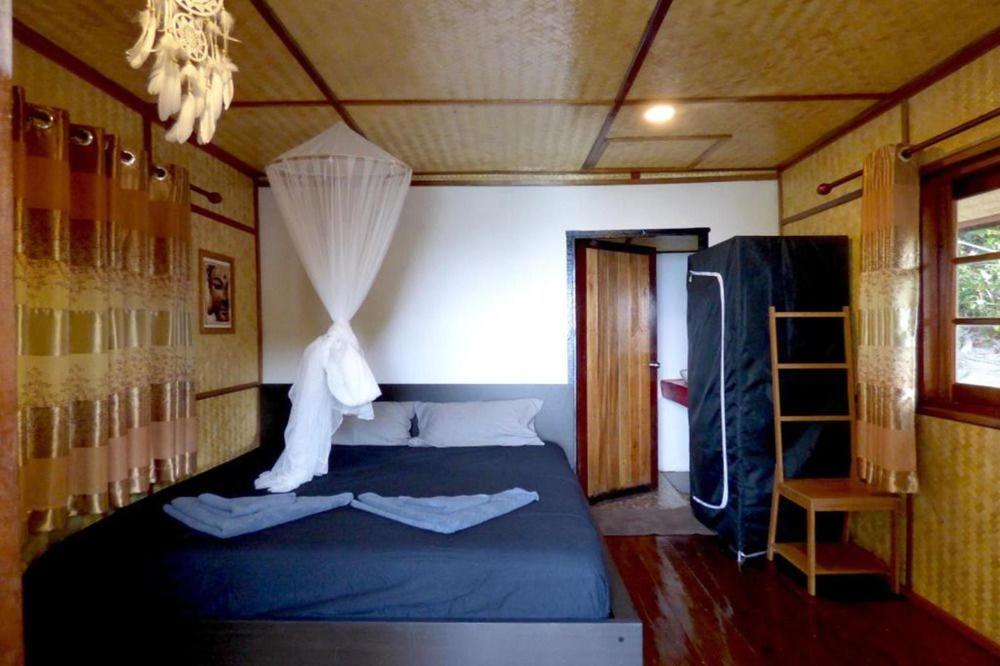 Pitiusas Beach Resort Koh Lipe Extérieur photo