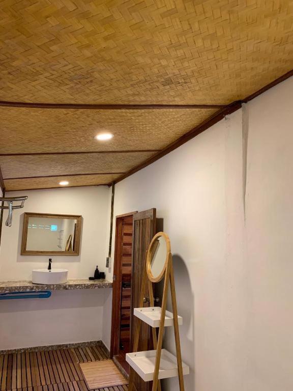 Pitiusas Beach Resort Koh Lipe Extérieur photo